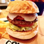 CRUZ BURGERS & CRAFT BEERS - 