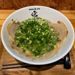 豚骨醤油ラーメン なかしょう - 