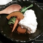 楓 - 角煮山芋トロロがけ
      