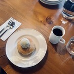 Haruame - 珈琲,ドーナツとほうじ茶アイス
