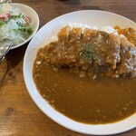 牡蠣とワインのある店 湾岸食堂 - カツカレー