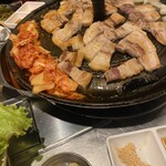 韓国料理 サムギョプサル どやじ - 