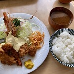 Karori - Ａ盛合わせフライ定食