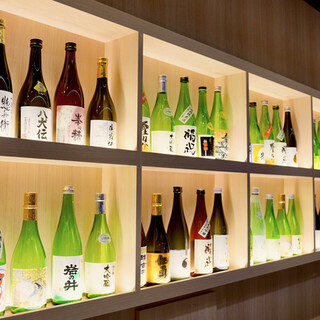 We offer carefully selected sake from 27 breweries. You should find your favorite♪