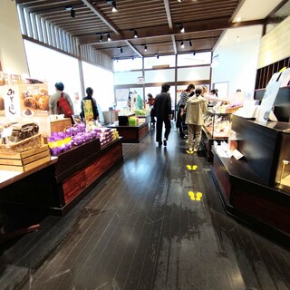 うなぎパイファクトリー 売店_2