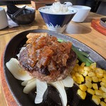 肉山 - 手ごねハンバーグ