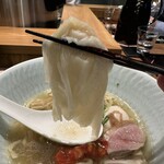 饗 くろ喜 - ワンタン