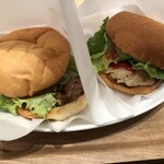 The 3rd Burger - ←　テリヤキバーガー　500円　　チキントマトバジルバーガー　430円　→