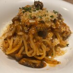 Italian Bar ri otto - 「A planzo」キノコのトマトソースの パスタ