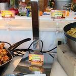 バイキングレストラン カーメル - ショートパスタ、フライドチキン