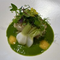 アンフォラ 村上 - 魚料理：甘鯛の松笠焼きと茹でたカブ カブのソース  バターナッツのピューレ