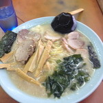 ラーメンショップいわせ - 全部入り（ネギ・メンマ・チャーシュー）ちょっと手をつけた後なので、キレイじゃなくてゴメンナサイ。900円