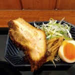 俺の中華たなか家 - トッピング類は別皿添え♬(゜o゜;❗チャーシューが美味しそう❤️