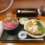 マグロ食堂 いさまる屋 - マグロ丼&らぁめん1900円 大盛変更(ごはん)100円