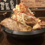 ロクゴーガッツ - 海老味噌つけ麺〈肉魂スペシャル〉・中・ニンニク・野菜（1,400円）