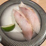 金沢まいもん寿司 - お皿までもが美味しそう。