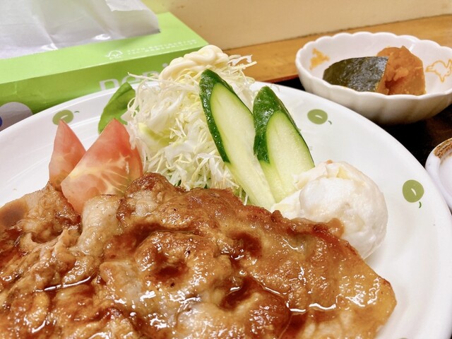 食事の店お津奈 青葉 苫小牧の食堂｜ランチ・ディナー営業