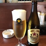 ふつうの食堂 - 瓶ビールは赤星です。
