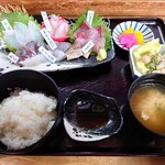 海鮮料理 食彩 太信 - お刺身定食 (1850円)