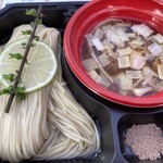 ヨコクラストアハウス - 昆布水のつけめん(醤油) 1,000円(新宿大つけ麺博)