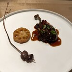 RESTAURANT UOZEN - 石窯で焼いた小鴨のロースト 砂肝とハツの串 香茸のソース