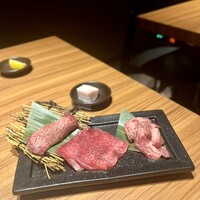 中目黒焼肉 登牛門 - 牛タン3種食べ比べ