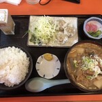 東楊軒 - もつ煮ぼと定食　¥800(税込)