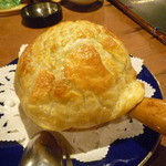 マルコポーロ - 豚ほほ肉の大きなパイ包み焼き　\980