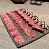 うし松 - 神戸牛カメノコ・特産松坂牛カタサンカク・特産松坂牛サーロイン・縛りタン