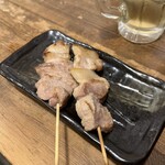 もつ焼き酒場　豚坊 - 