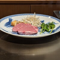 神戸ステーキ きづな - 焼かれる前の食材