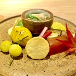 Ajihiro - 銀杏　和栗　慈姑チップ　自家製唐墨　子持ち鮎甘露煮　柿なます胡麻和え　
