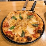 Torattoria Bambina Nakaiten - マルゲリータ　1,200円