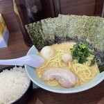 横浜家系ラーメン 魂心家 - 