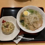 225455923 - 塩ラーメンと味噌カツラーメンを入れ替え