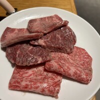 ビーフキッチン 渋谷店 - タン、ハラミ、リブ