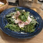 Bar　Smoke - 生ハムと春菊のサラダ