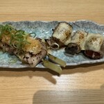 Warayakikatsuotatakimyoujimmaru - フルトマとエリンギの栗豚巻き串(おろしポン酢味、チーズ味)