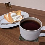 BAR HORN  - 瀬戸谷もみじ紅茶＆シフォンケーキ