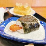 ふる里うどん  - 本日の日替わりおにぎり
      ソーセージおにぎり 120円