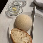 La tana nel Bosco - バゲットと、もちもちの白いパン