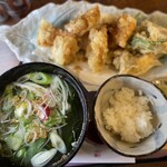 金澤さぬき - 舞茸と鶏天うどん