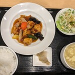 舞鶴麺飯店 - 