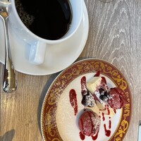 ゴドノフ東京 丸ビル店 - 