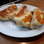 狸小路 - 焼き餃子