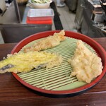 だるまの天ぷら定食 吉塚本店 - 