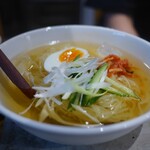 炭火焼肉ホルモンさわいし - 冷麺