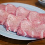 炭火焼肉ホルモンさわいし - タン