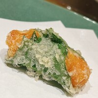 江戸前晋作 - バフンウニの大葉包み