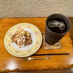 木熊家 - アイスコーヒー、パウンドケーキ